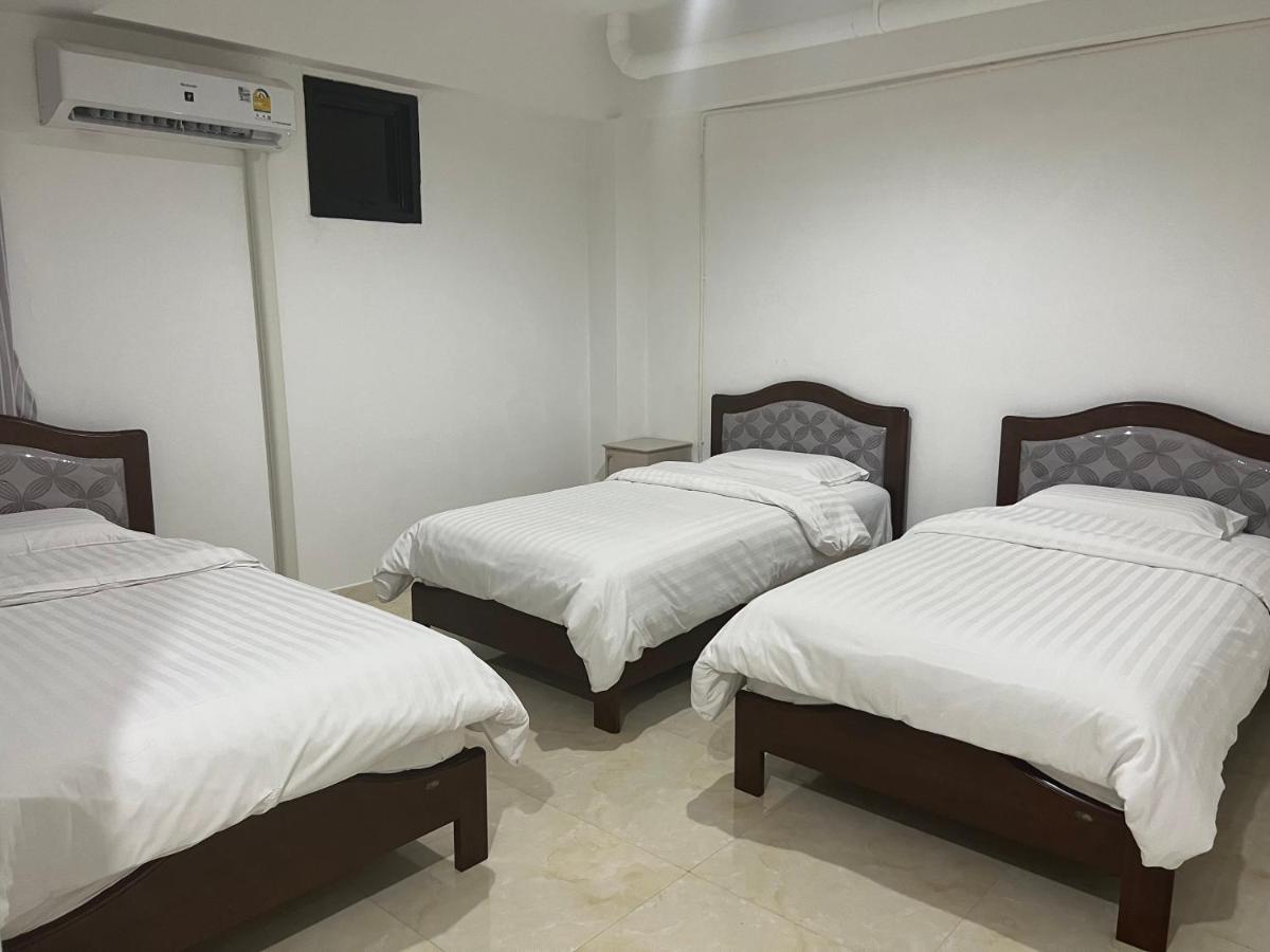 Mall Suites Hotel Bangkok Exterior photo