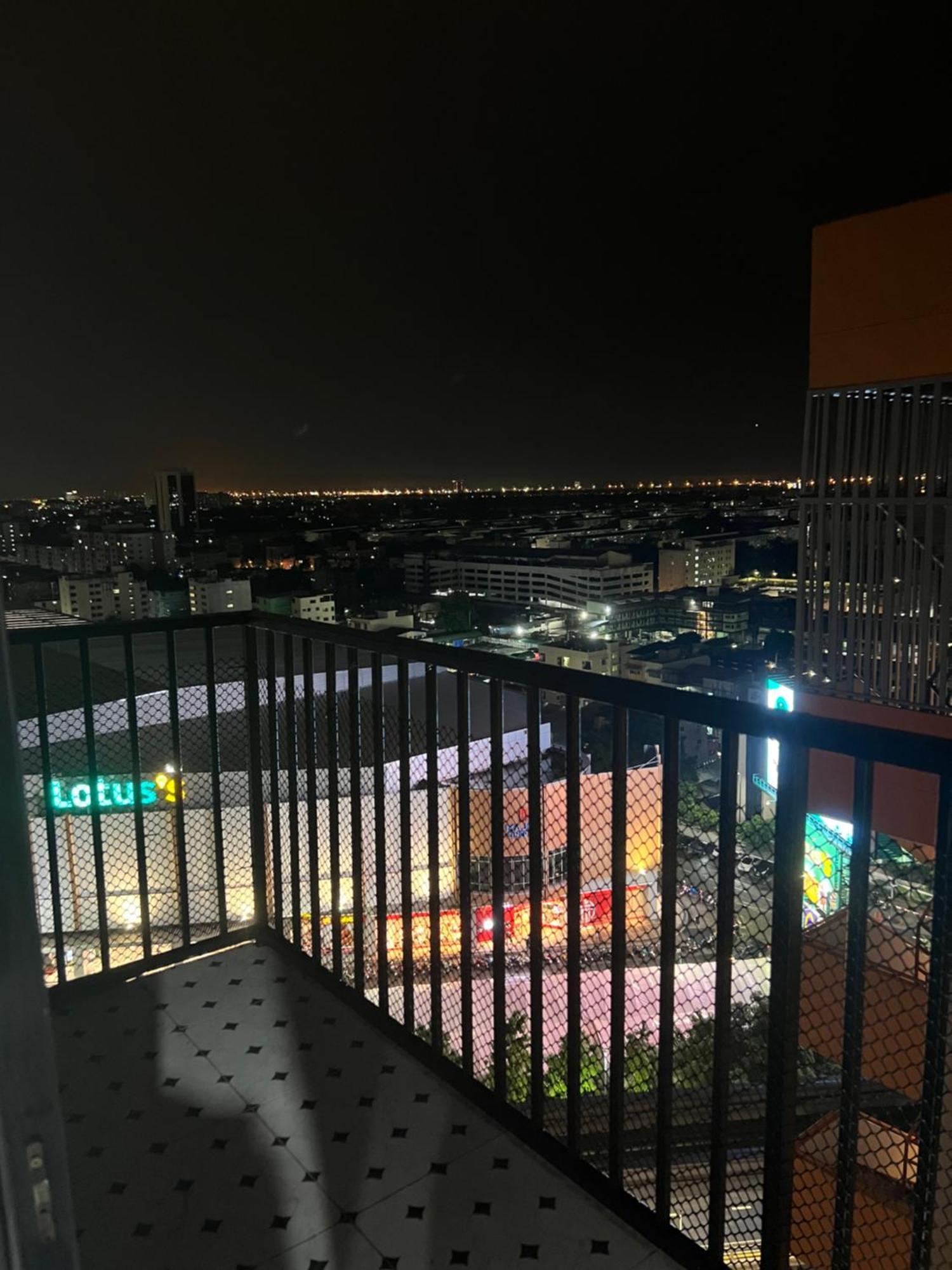 Mall Suites Hotel Bangkok Exterior photo